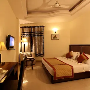 Hotel The Class, Delhi Airport, New Delhi