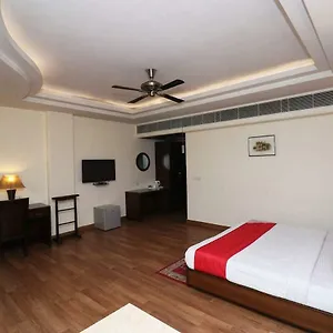 3* Hotel Hotel Caves Near Igi Airport Delhi